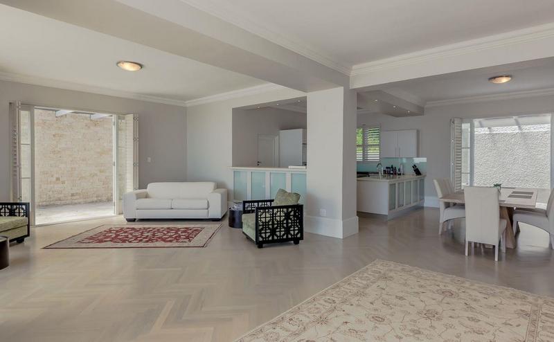 4 Bedroom Property for Sale in Camps Bay Western Cape